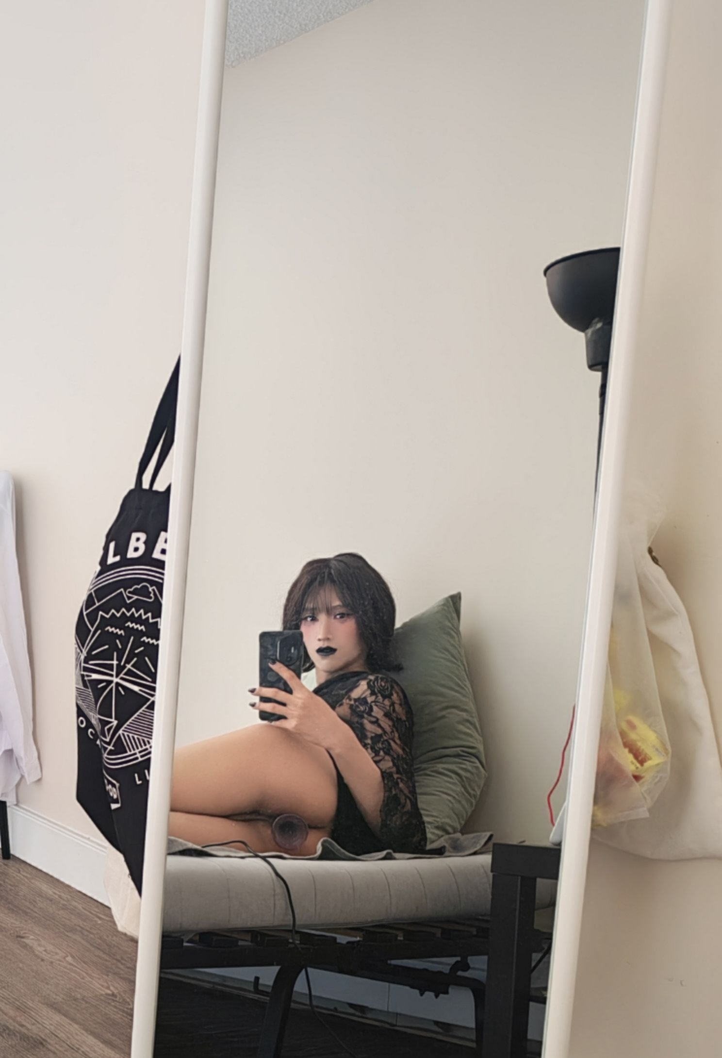 Feed Photo