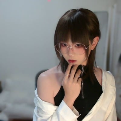 Feed Photo