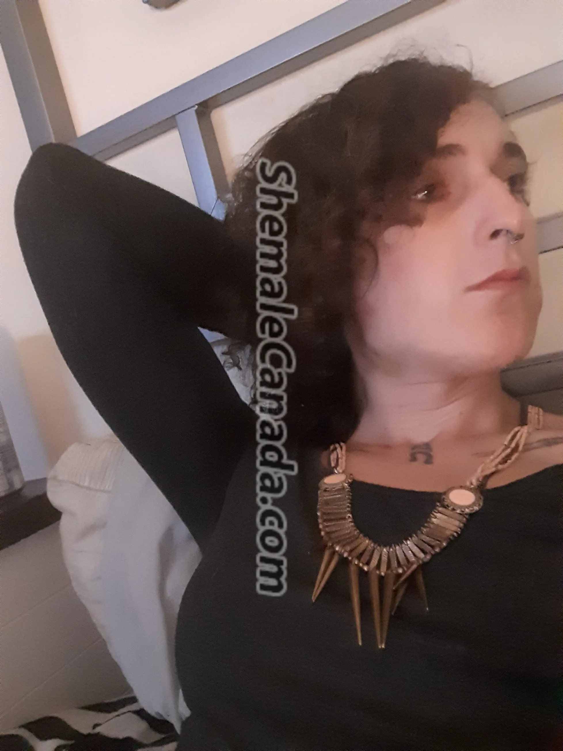 Feed Photo