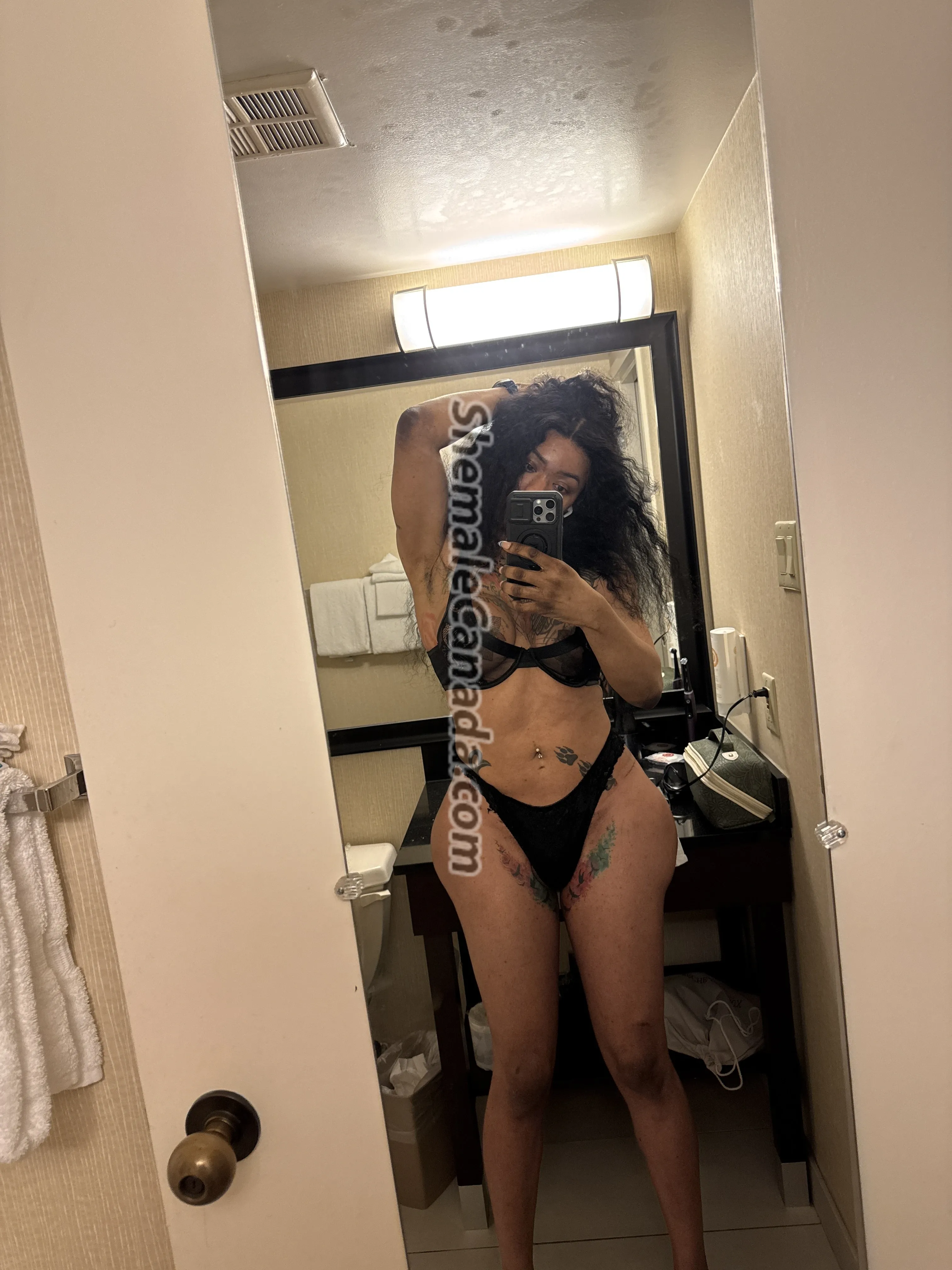 Feed Photo