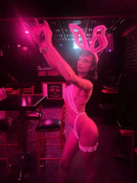 Thumbnail of Mia’s photo gallery