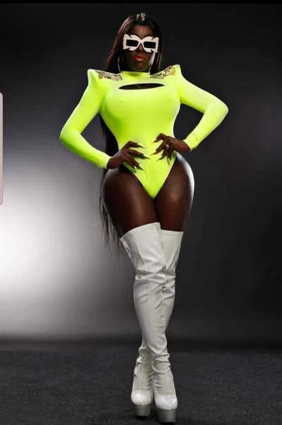 Photo 9 of Nina Jackson