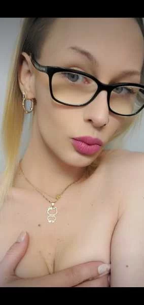 Photo 3 of Miss DeeDee