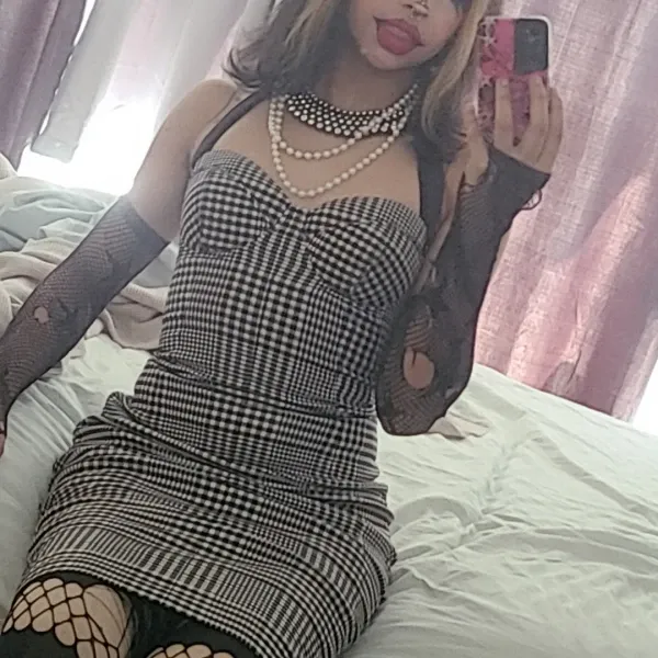 Photo 4 of Doll