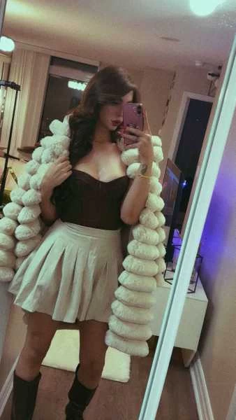 Photo 3 of Miss Tia stars 🌟