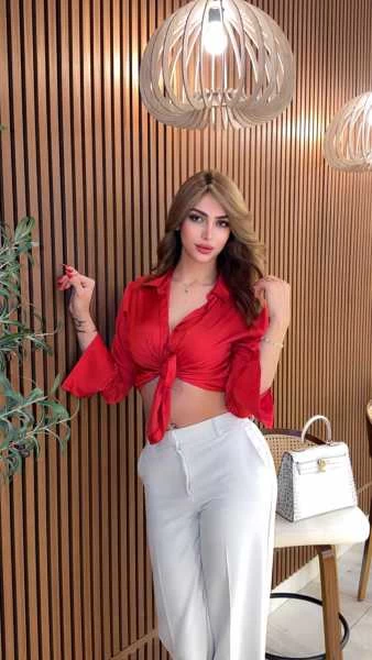 Main photo of Tia200672411