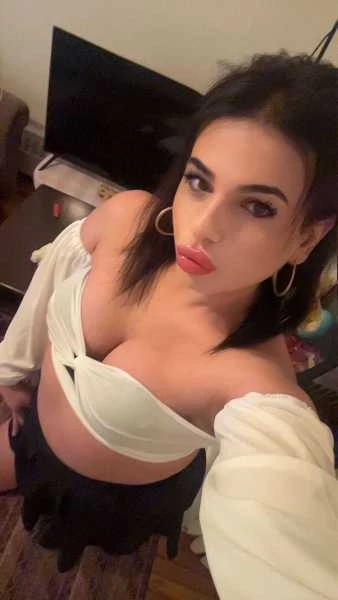 Thumbnail of Alicia’s photo gallery