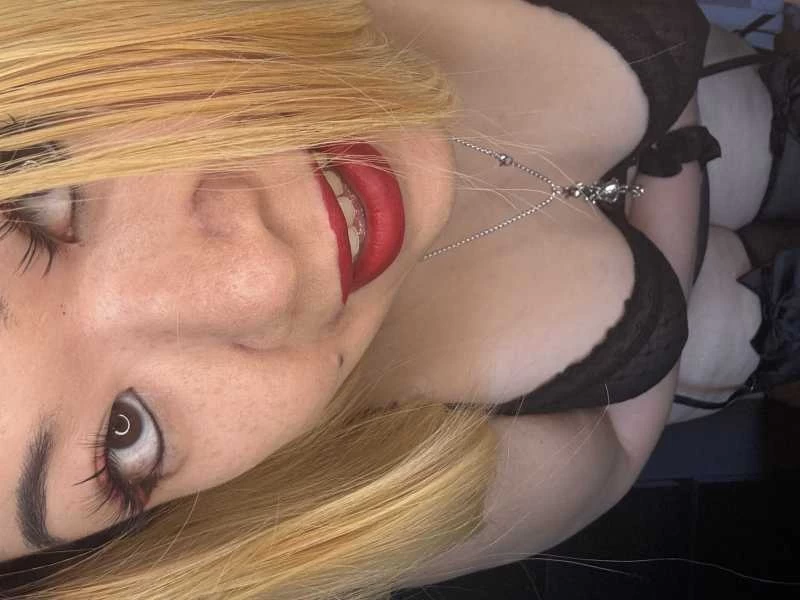 Photo 9 of Ayla Kara