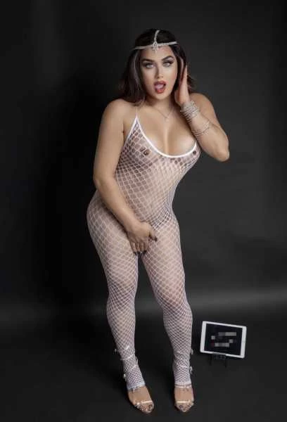 Photo 14 of QUEEN ELIZEH 437 907 9201