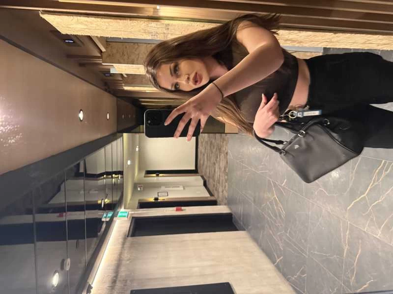 Photo 12 of Anastasia