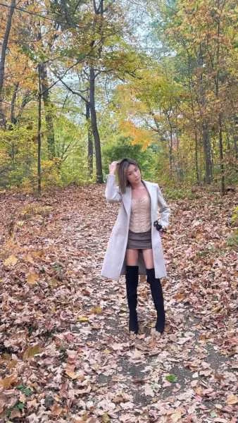 Photo 36 of Cute  petite