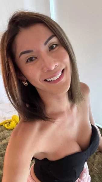 Photo 34 of Cute  petite