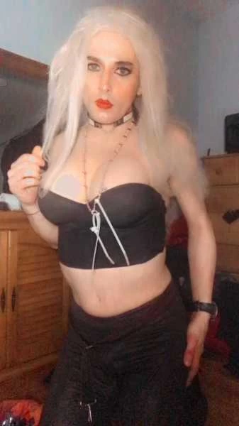 Thumbnail of lola lushion’s photo gallery