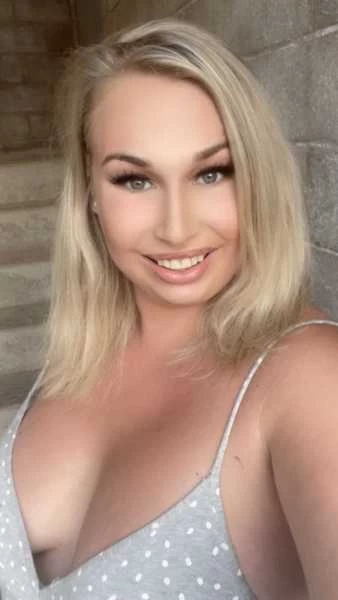 Photo 7 of Dita Dior