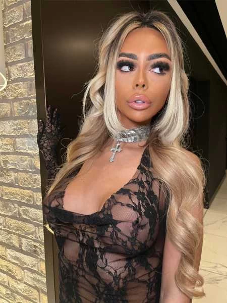 Photo 4 of Mollie Moans