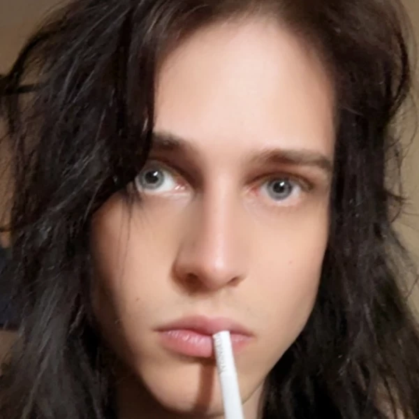 Thumbnail of Vee’s photo gallery