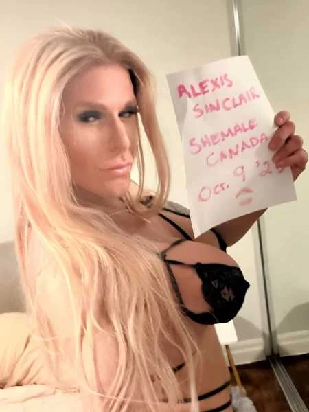 Photo 8 of Alexis SinClair