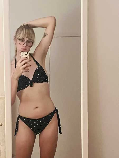 Photo 4 of Celeste Rose