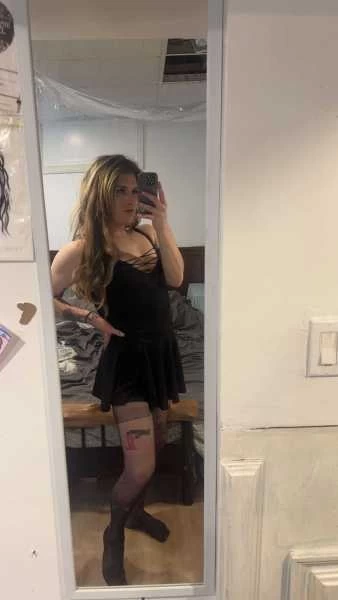 Main photo of Blondebhadiee