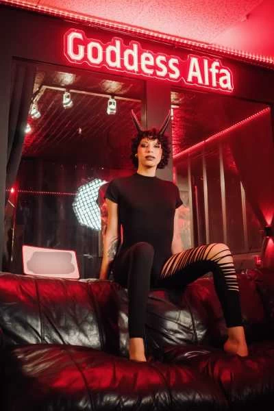 Photo 15 of Goddess Alfa