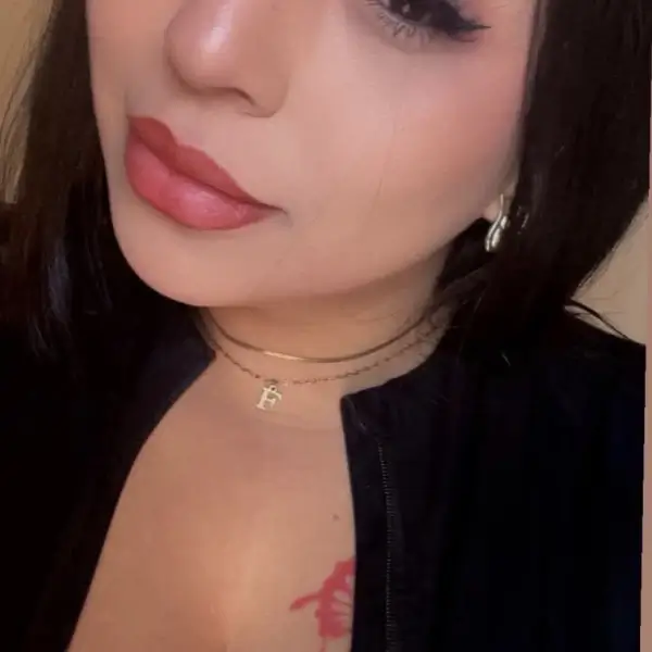 Photo 4 of Latina Post Op dispo now