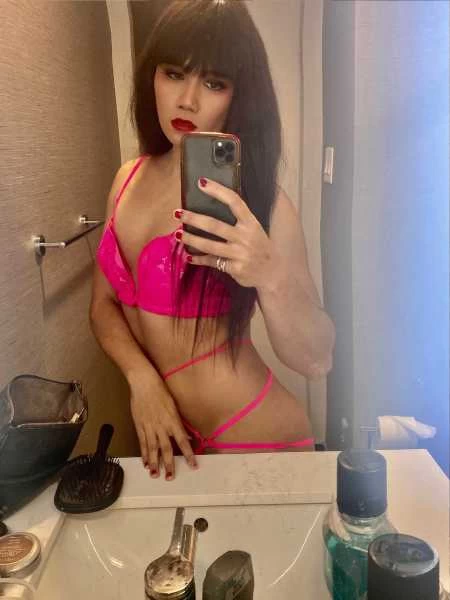 Main photo of Kari1437