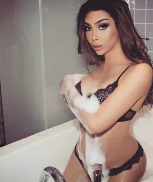 Photo 5 of Kimberly Gorgeous