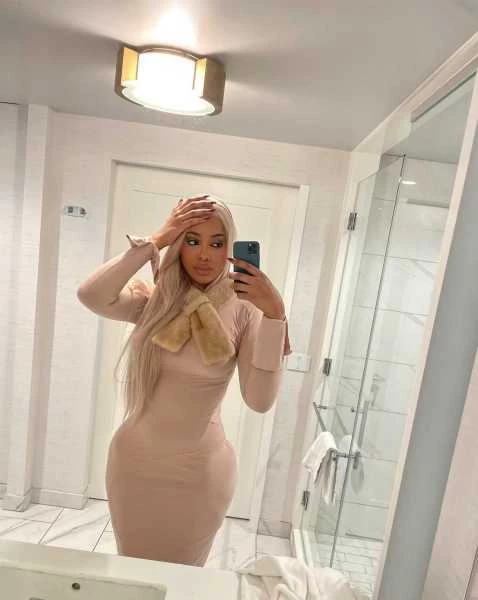 Photo 10 of leila caramel