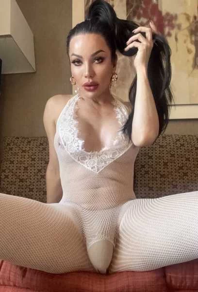 Photo 4 of Andrea Raducan