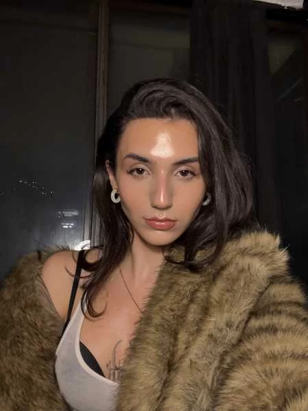 Thumbnail of Samira’s photo gallery