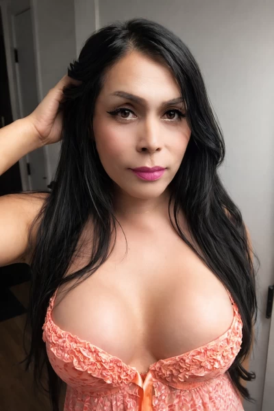 Photo 9 of Isa Marie