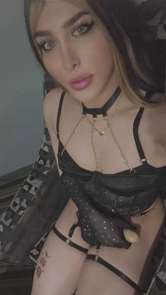 Main photo of Dana69