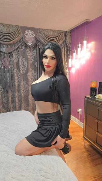 Photo 10 of Madleen Love