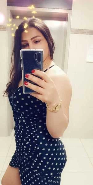Photo 31 of Madleen Love