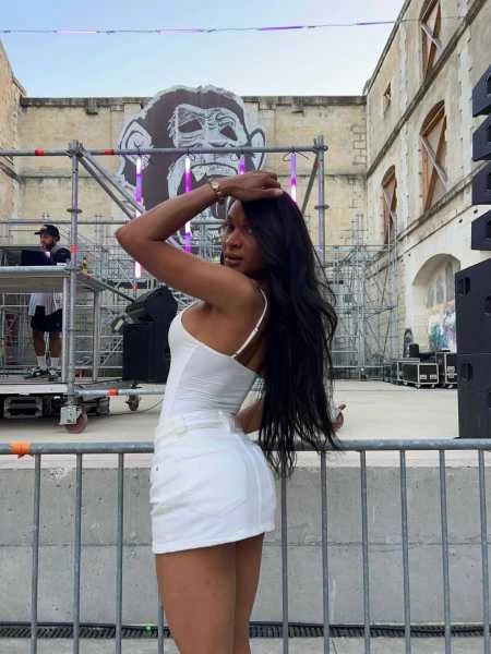 Photo 4 of Lira