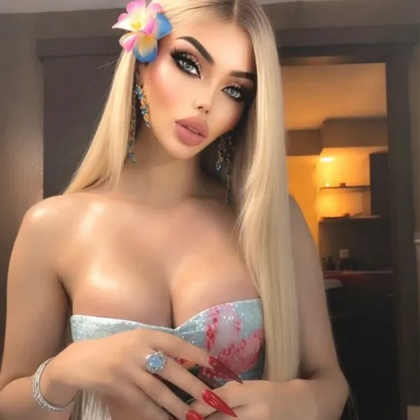 Main photo of exoticmeera