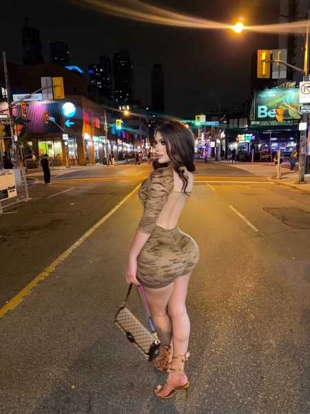 Photo 17 of J  A  Z M  I  N  E BABY 647 47I O9I4