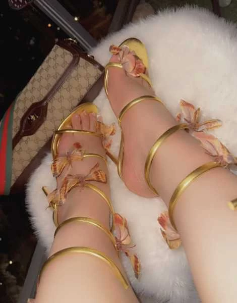 Photo 18 of J  A  Z M  I  N  E BABY 647 47I O9I4