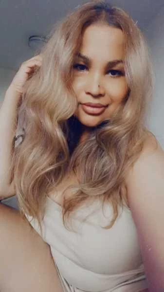 Photo 5 of ***CANDY LONDON AVAILABLE NOW *** 416.732.6775