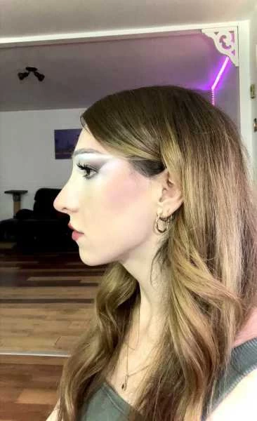 Photo 3 of Jennifer Paris