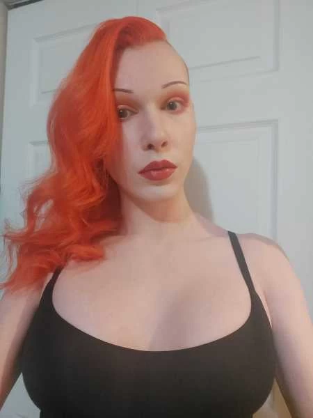 Photo 5 of Bombshellkim