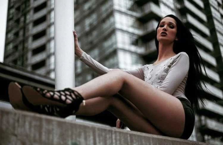 Photo 8 of Laurence Fox