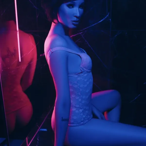 Default main photo