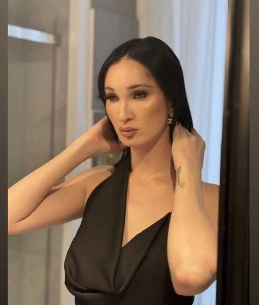 Photo 22 of Laurence Fox