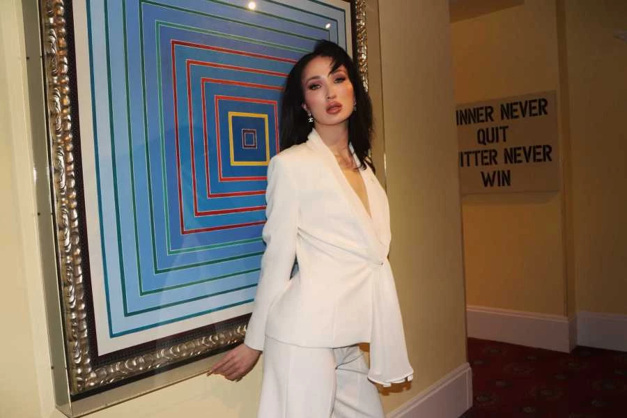 Photo 24 of Laurence Fox