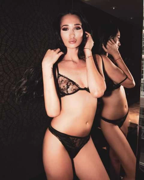 Photo 8 of Laurence Fox