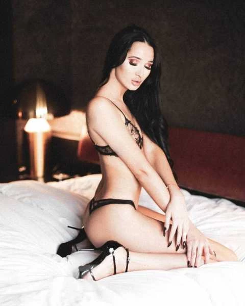 Photo 10 of Laurence Fox