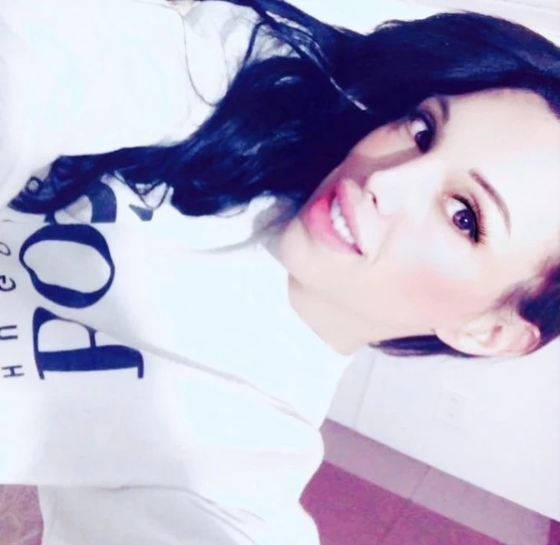 Thumbnail of Layla Legendz’s photo gallery