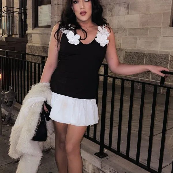 Thumbnail of Lolo sexy 4385273276’s photo gallery