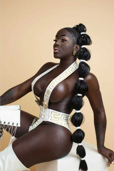 Photo 6 of Nina Jackson